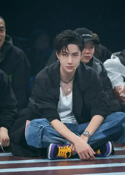 王一博这就是街舞3 - 堆糖,美图壁纸兴趣社区