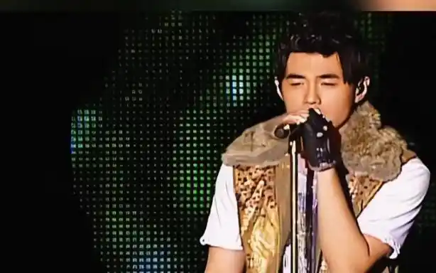 【live】周杰伦《不能说的秘密》2007年现场.
