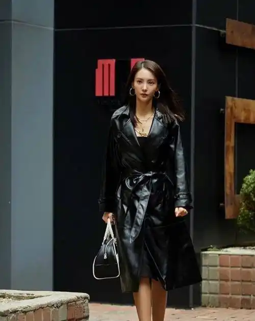 《了不起的女孩》中金晨真的太会穿了,完美示范职场高级穿搭!