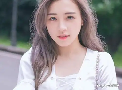 心善命好,丈夫疼爱,子女孝顺的生肖女