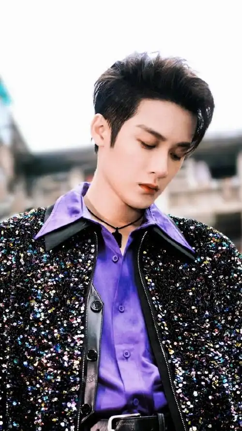 "但我的心 每分每刻仍然被他占有"93没看过这组大背头露额头港风