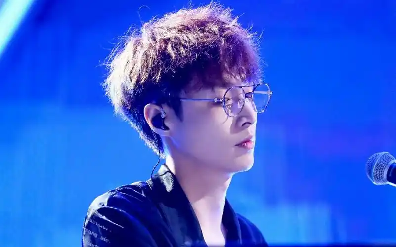 【张艺兴】多巴胺神图合集|千人千面|安利向