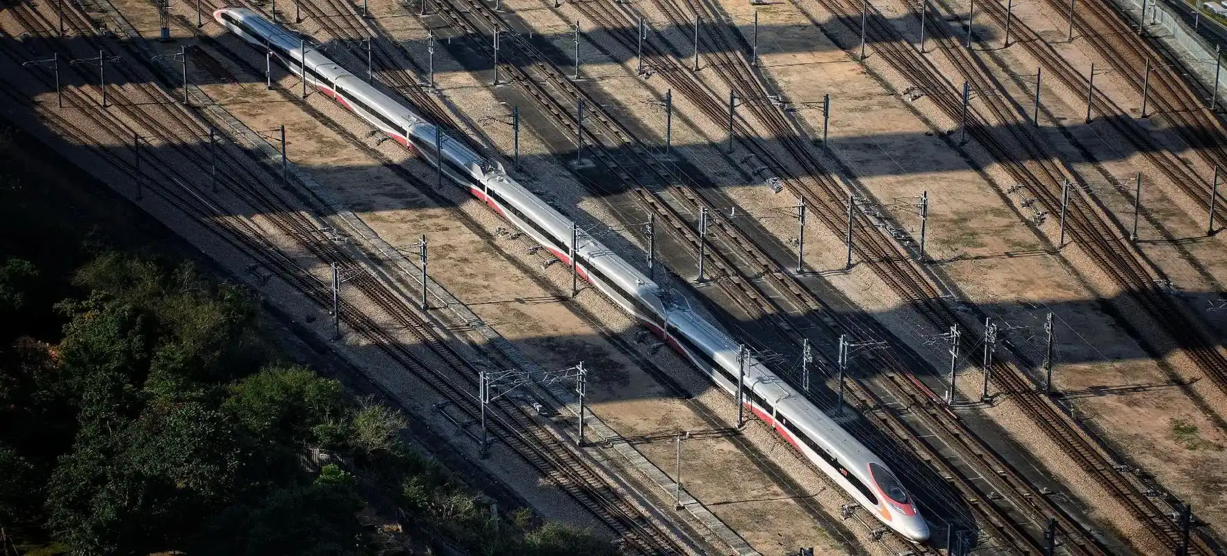 解锁港鉄动感号列车