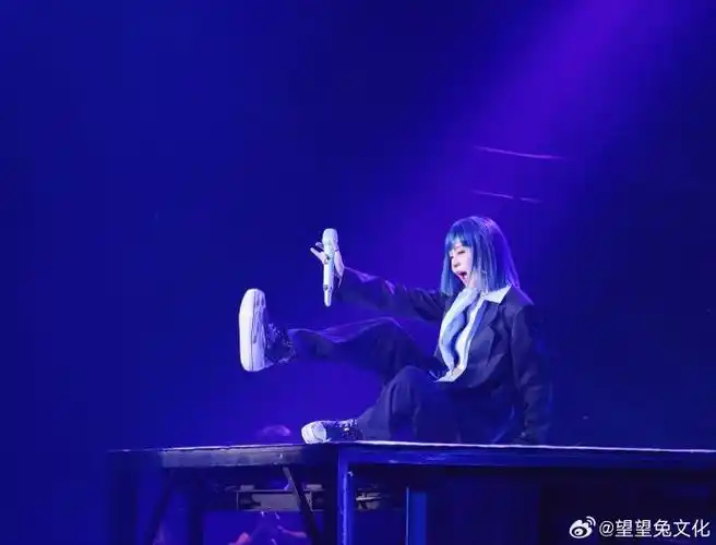 郁可唯求观众删视频##郁可唯演唱会上海收官站