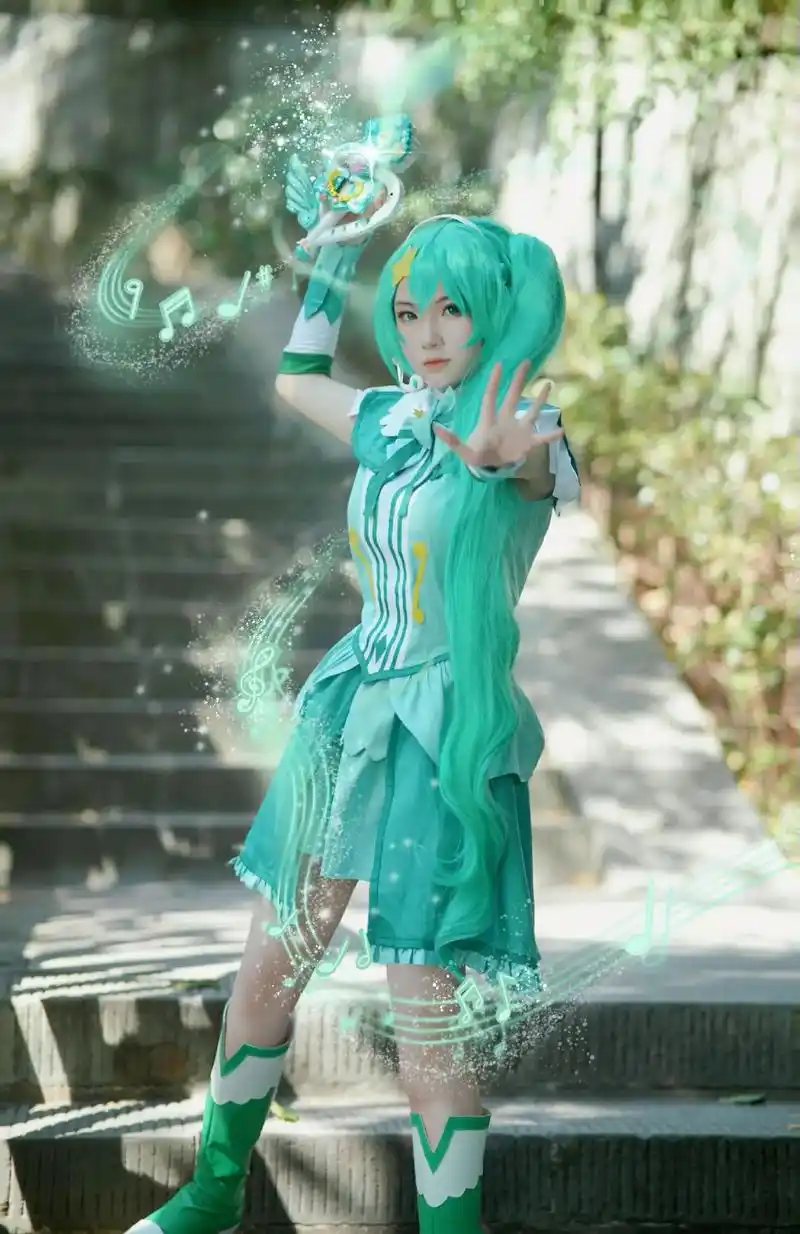 我的童年女神.#cos #巴啦啦小魔仙 #贝贝 梦幻旋律这版 - 抖音