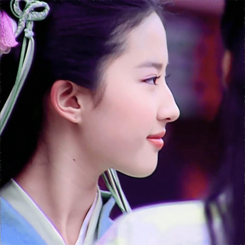 刘亦菲的神仙侧脸我可以吹一辈子!