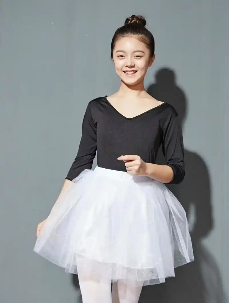 赵今麦高清童年照,小时候和现在几乎是等比例复制,老天爷愣是一点长残