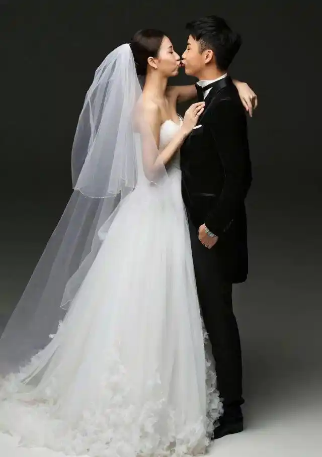 过后,李茂也决定不再回应关于"至上励合"相关的事情,如今夫妻事业有成