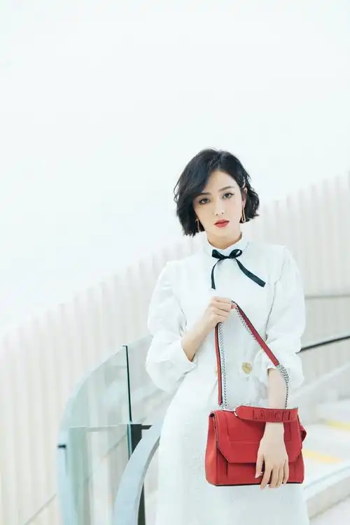 时尚的女士短发发型有哪些?bobo头当有名字,清爽俏皮又甜美