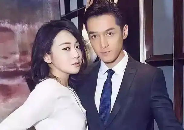 "这是胡歌对闫妮说的一句话,却没想到接下来的对话让他差点喷出老血.