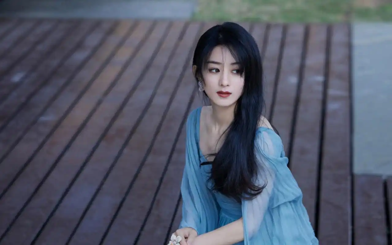 赵丽颖蓝色纱裙性感写真桌面壁纸_大陆明星_壁纸下载_美桌网