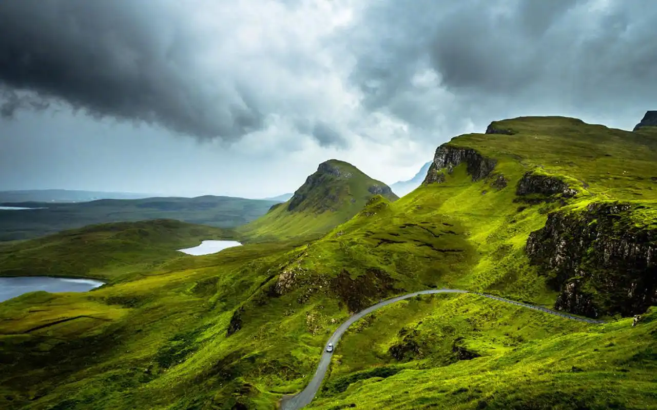 清新护眼绿色风景图片桌面壁纸