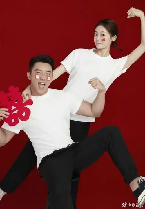 郑恺首谈当爸感受,曝女儿有强大干爹团,干妈baby更想对亲家