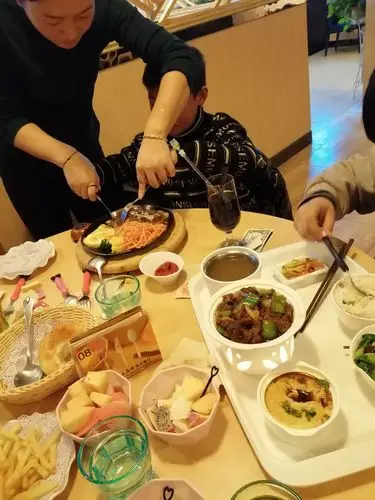 我学会了吃西餐