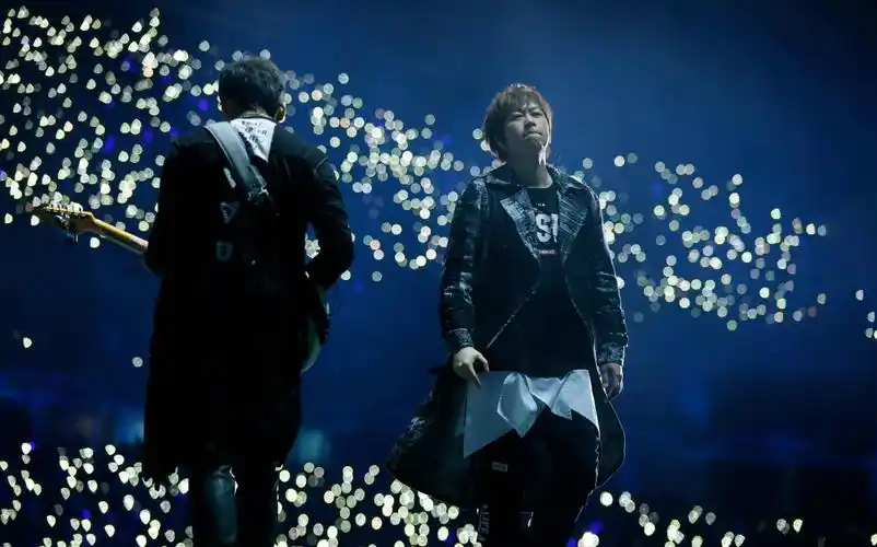 上海五月天演唱会的一片蓝海下是怎样的你我他mobdata