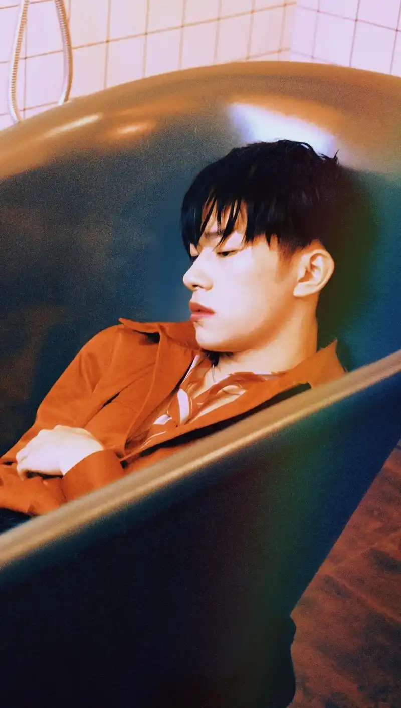 去见你想去见的人 #易烊千玺 #壁纸 #抖音美食创作人 #全 - 抖音