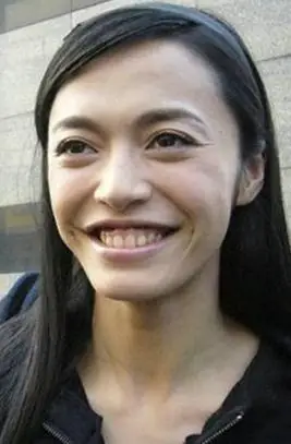 前超女王梓公开整容缠绷带惊悚 明星丑照比美照博眼球_河北新闻网_河