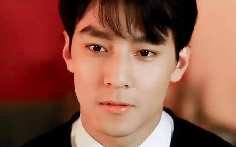 48岁吴彦祖被曝发福撞脸苏大强,粉丝晒照辟谣,与妻子感情状态成迷_性