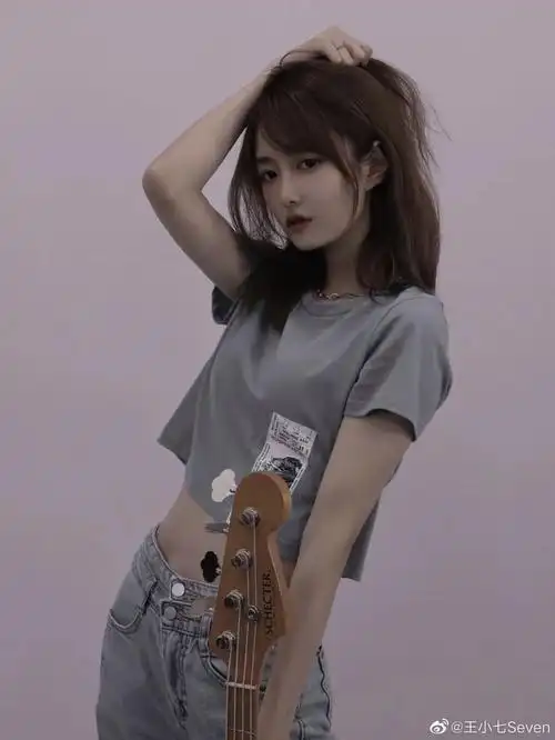 腾讯nba女主播小七(长江以北,小七最美)_篮球新闻 - 黑白体育