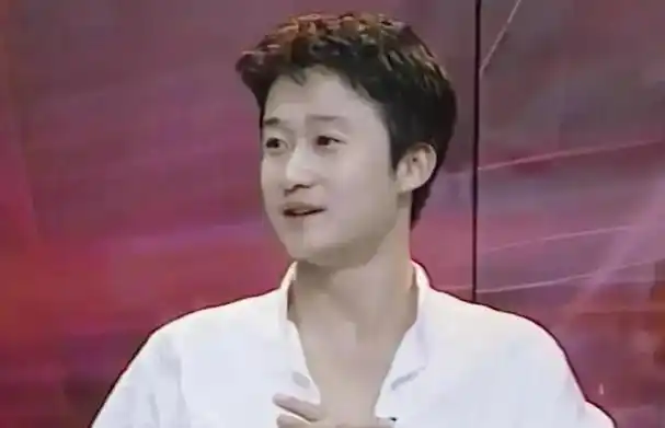 18岁黄渤忍了,18岁鹿晗也忍了,看了18岁的雷佳音我忍不了了