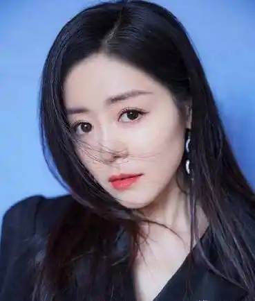 《超级女声》6位冠军现状:多人已无人问津,有人落魄到开出租车_安又琪