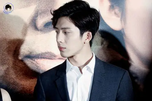 2015井柏然《三城记》宣传_高清图片大全-爱豆app