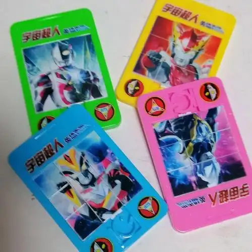 奥特曼华容道宇宙超人奥特曼九宫格可移动拼图儿童玩具华容道拼板随机