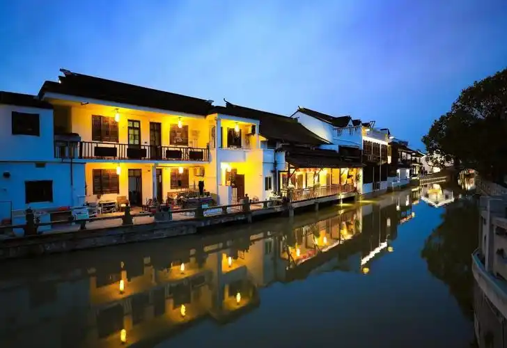 花米庄行新城古镇行走的奉贤街镇主题日媒体宣传活动走进庄行镇