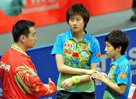 太惨!丁宁再伤退赛卡塔尔公开赛,刘诗雯无资格,孔令辉发愁盼小将救主