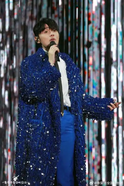 #李荣浩纵横四海世界巡回演唱会#