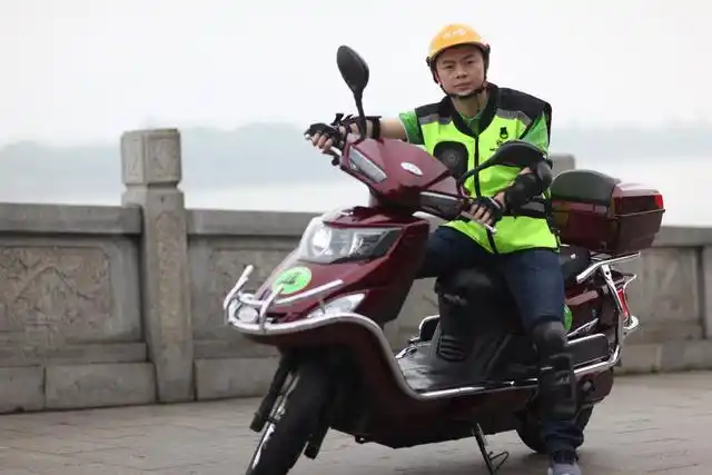 车祸造成心理障碍,骑了一天电动车竟然全克服了