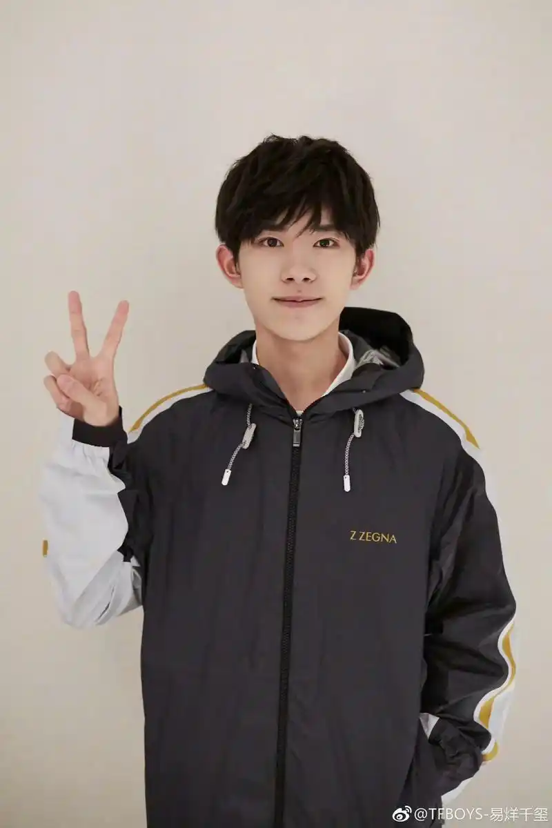 相信青春的选择#易烊千玺