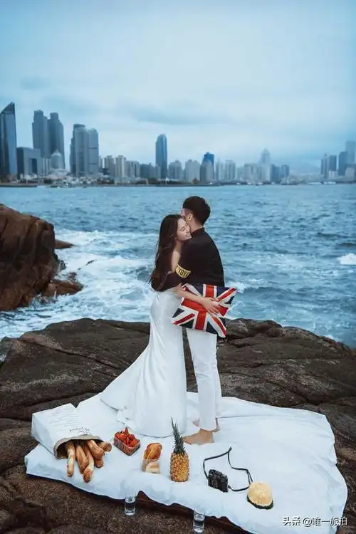 情侣怎么拍出好看的婚纱照(婚纱照拍摄姿势大全)(3)