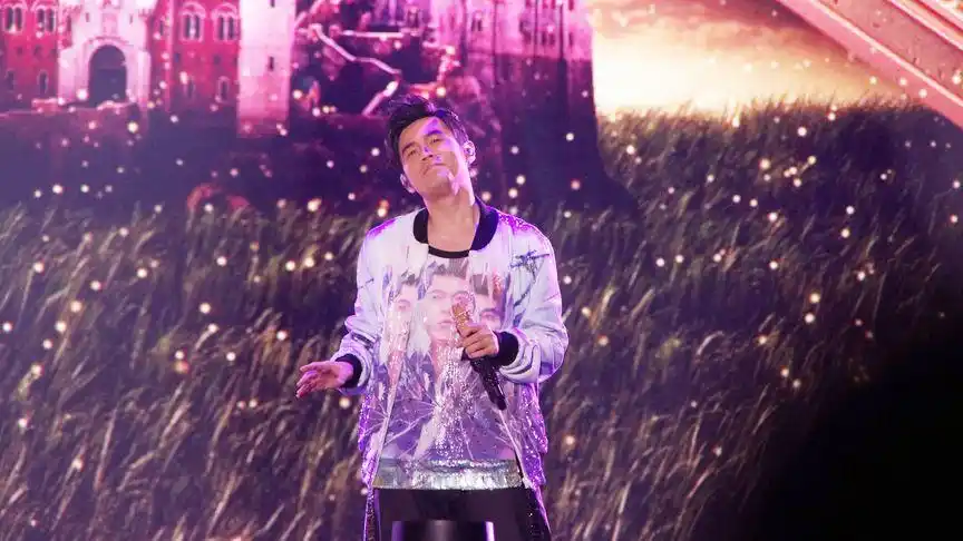 周杰伦连开十场演唱会声音都没有了任达华都说就喜欢你的歌