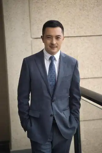 富大龙《独臂悍将》横店顺利杀青