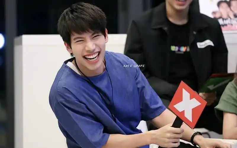 醉后爱上你2korn爸爸满嘴跑火车害怕他因光白腿被强上