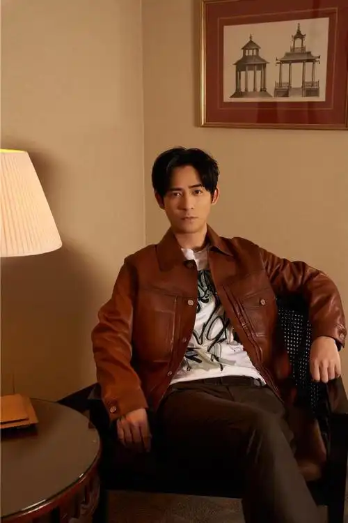 #电影车顶上的玄天上帝##周渝民#