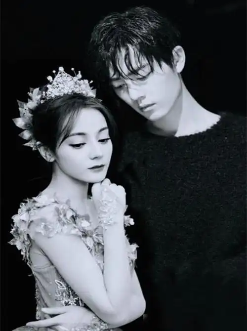 继鹿迪夫妇后迪丽热巴又与肖战组cp情侣装气场a到爆