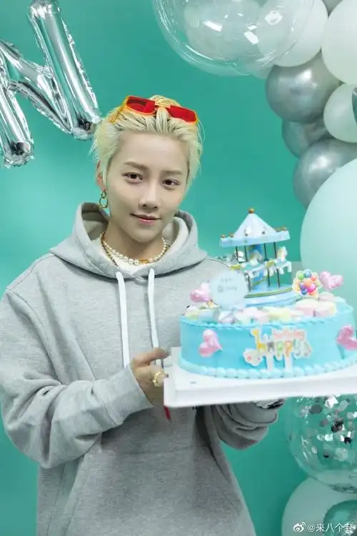 刘雨昕生日读信vlog##刘雨昕0420生日快乐