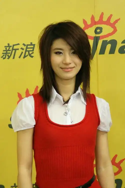 图文:尚雯婕独家做客--感谢歌迷支持_影音娱乐_新浪网