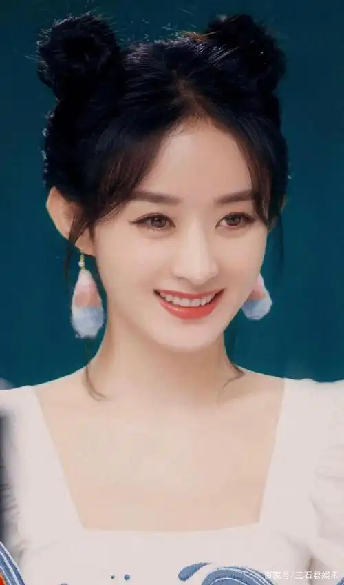 赵丽颖长相太讨喜了吧,这状态说是十八岁也不过分,谁不喜欢呢?