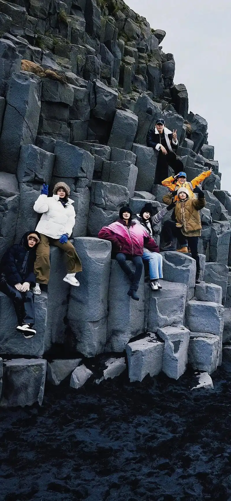 多人合照姿势,来学花少5!真的超级出片啊! 高清壁纸版图片来 - 抖音