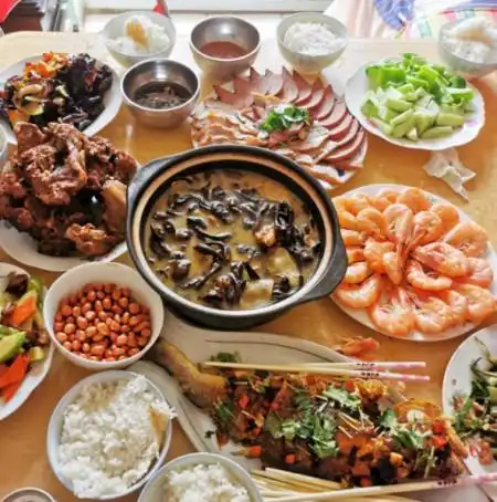 孩子晚餐"太丰盛","满汉全席"可不行!