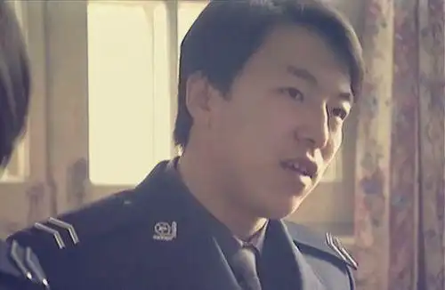 影视剧作品中年轻的黄渤年轻的黄渤之孙红雷同款发型杀马特版黄渤青春