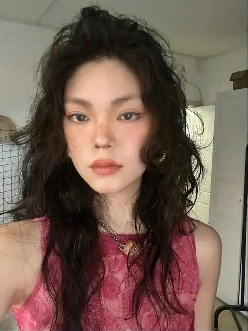 昆山instyle女发型师伊一  #昆山instyle  #复古  #高层次烫发