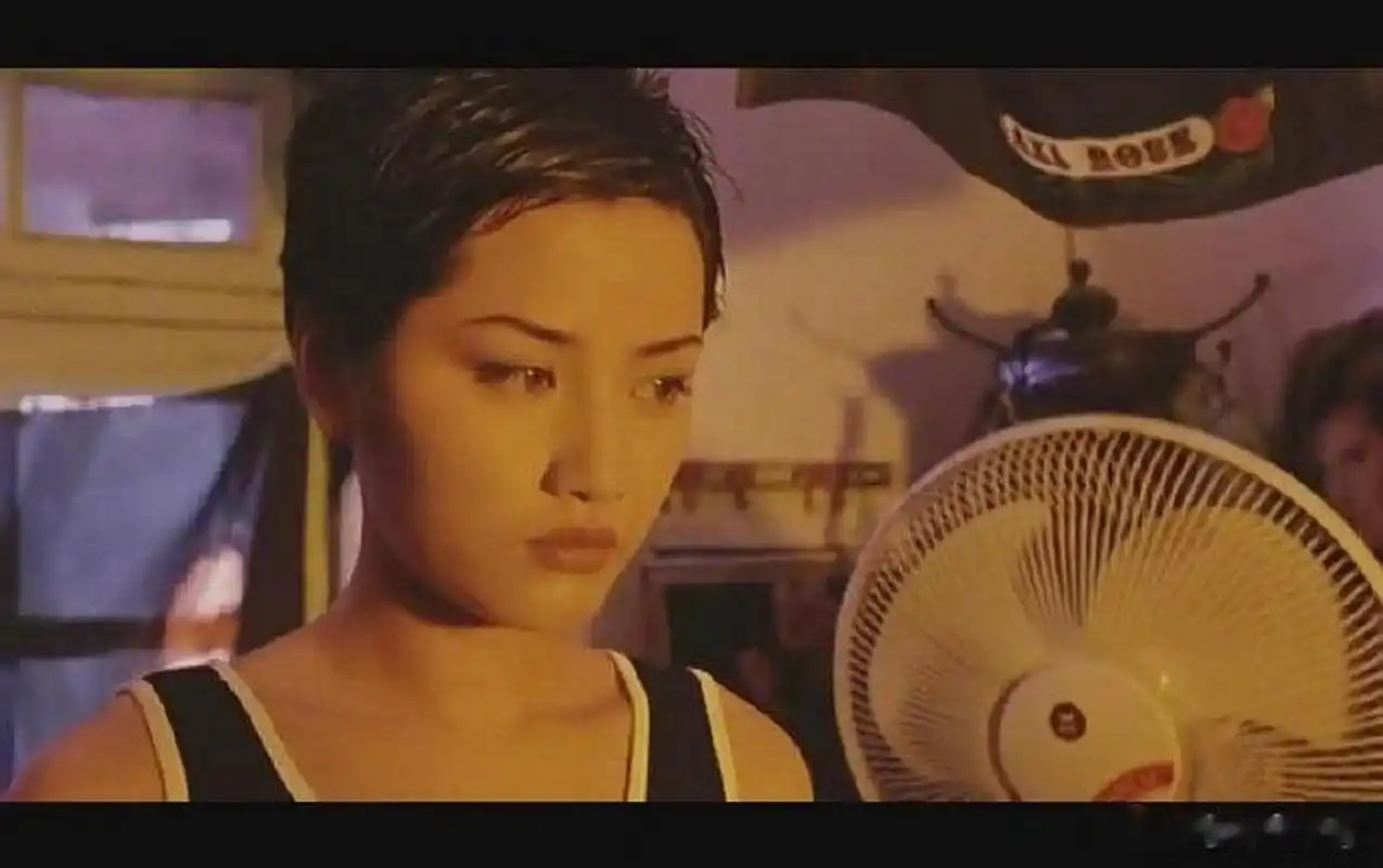 旧爱浪# 1997年《有话好好说》,瞿颖饰演安红,时髦又灵气,"安红,我