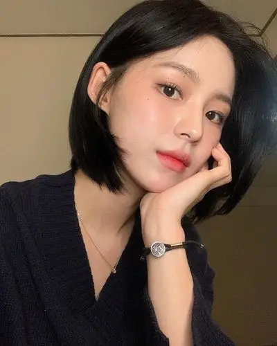 齐下巴短发真的超a,温柔又随性