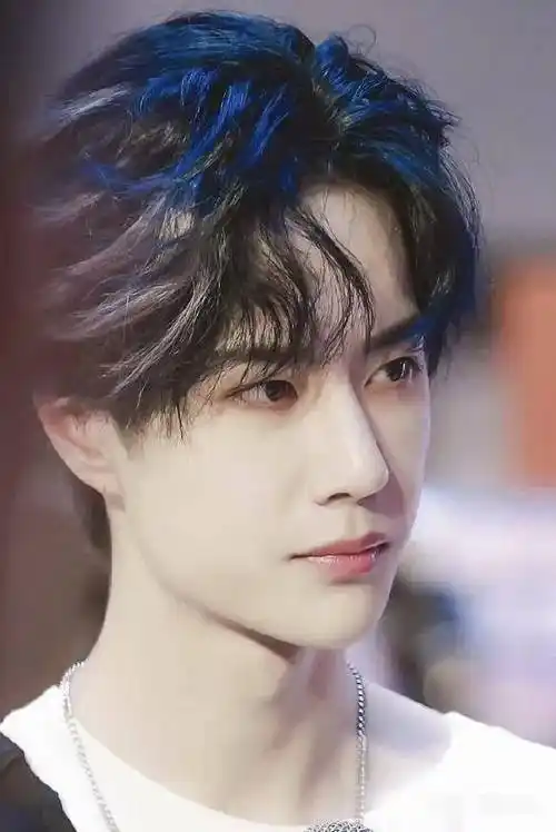 王一博:才华横溢的全能偶像,你真的了解他吗?_思考_实力_启发