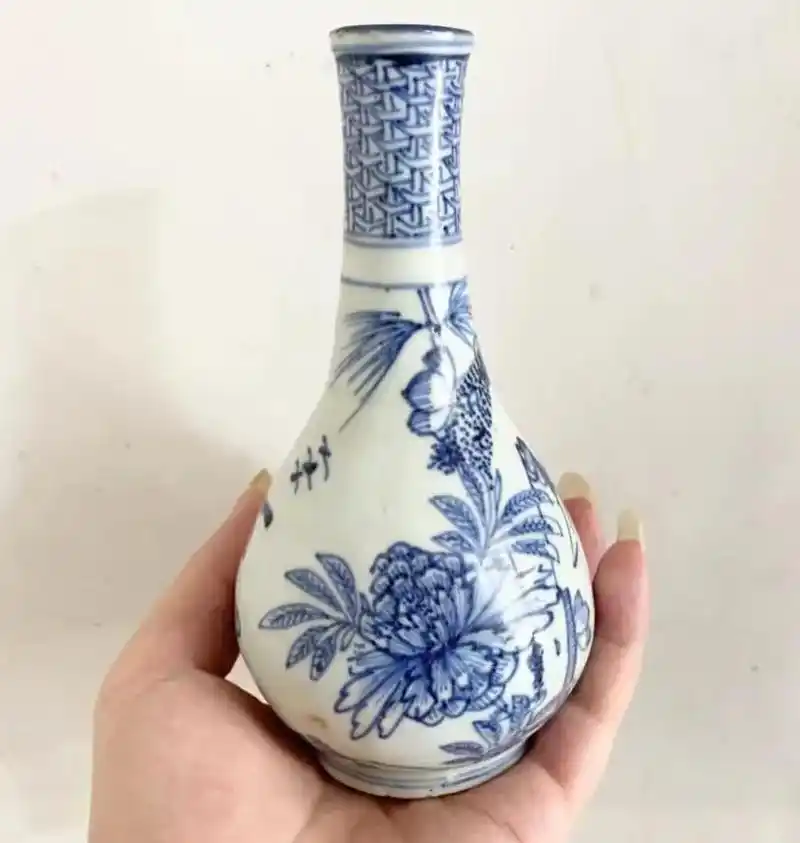 万历青花铁线描花鸟胆瓶(高16cm) - 抖音