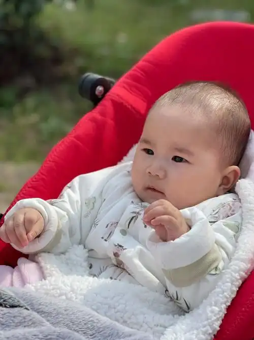 公主王子殿下,请点赞#治愈系笑容 #人类幼崽 #爱笑的宝宝惹 - 抖音